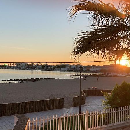 Salentoguests Villetta Sulla Spiaggia Porto Cesareo Bagian luar foto