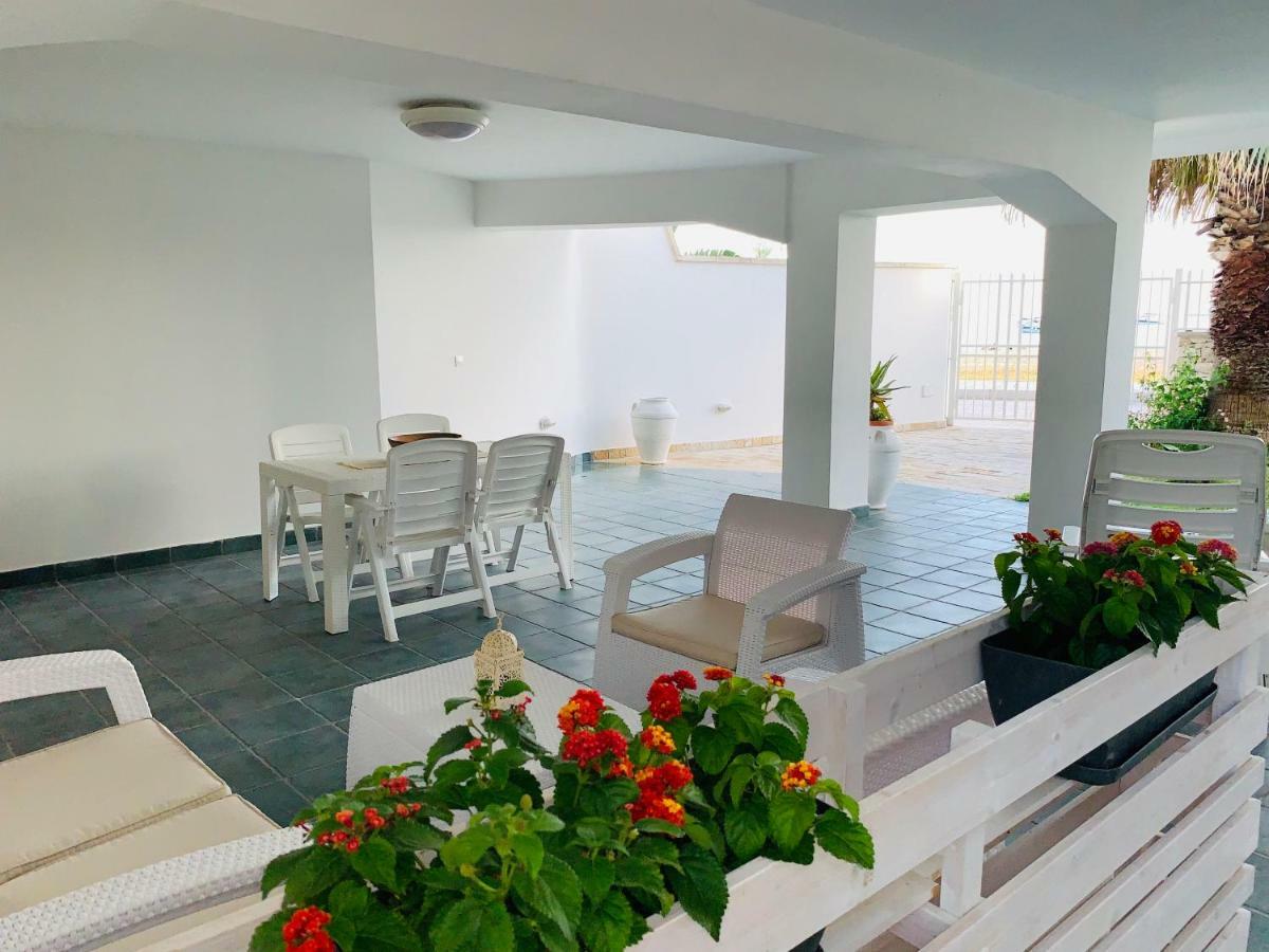 Salentoguests Villetta Sulla Spiaggia Porto Cesareo Bagian luar foto